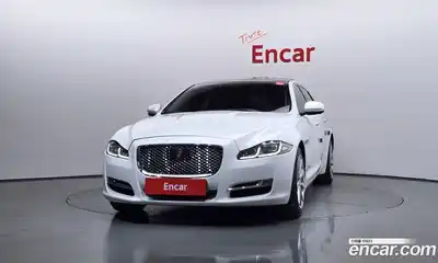 Jaguar XJ 2016 3.0 гидро в Москве № 2064717, миниатюра 3