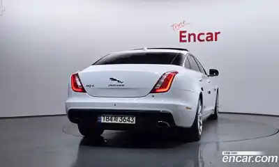 Jaguar XJ 2016 3.0 гидро в Москве № 2064717, миниатюра 4
