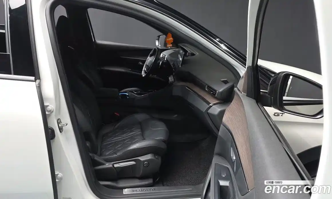 Peugeot 5008 2024 1.2 гидро в Москве, фото 11