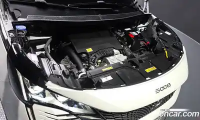 Peugeot 5008 2024 1.2 гидро в Москве, миниатюра 6