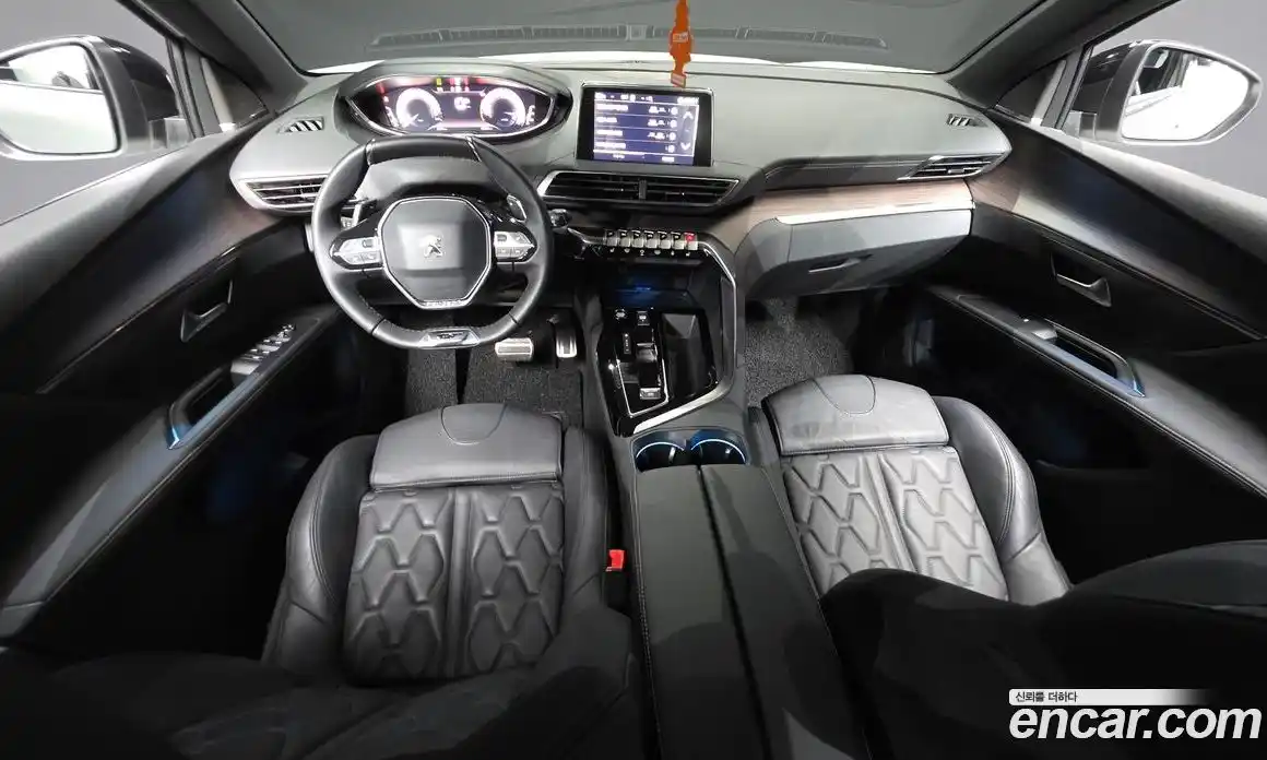 Peugeot 5008 2024 1.2 гидро в Москве, фото 7