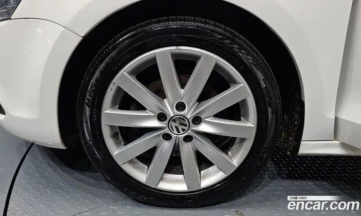Volkswagen Jetta 2013 2.0 гидро в Москве № 215214, фото 5
