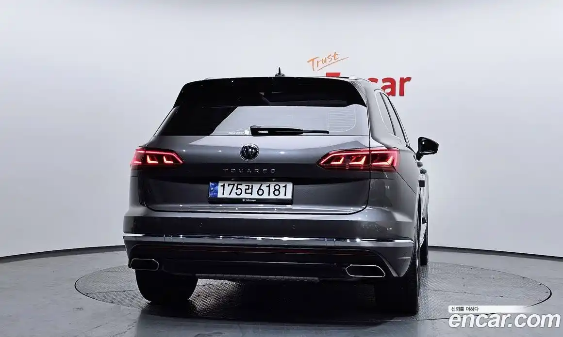 Volkswagen Touareg 2023 3.0 гидро в Москве № 215260, фото 4