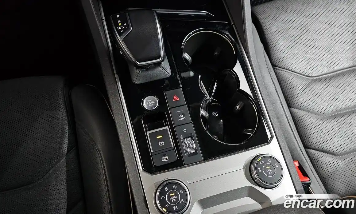 Volkswagen Touareg 2023 3.0 гидро в Москве № 215260, фото 9