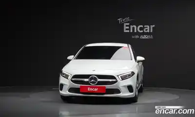 Mercedes-Benz A-Class 2020 2.0 гидро в Москве № 224469, миниатюра 3