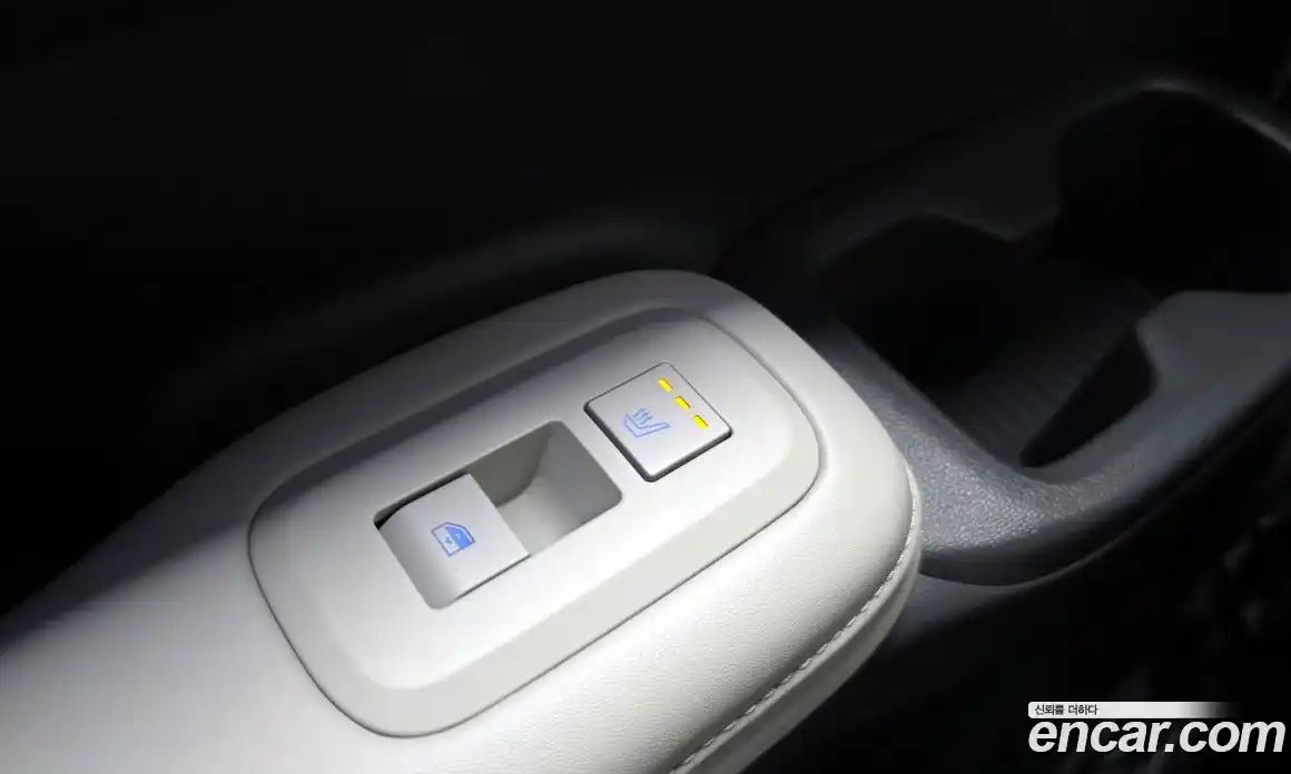 Hyundai Santa Fe 2025 1.6 гидро в Москве № 3399, фото 18