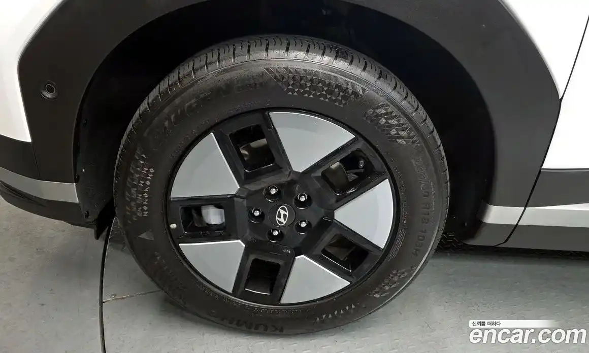 Hyundai Santa Fe 2025 1.6 гидро в Москве № 3399, фото 4