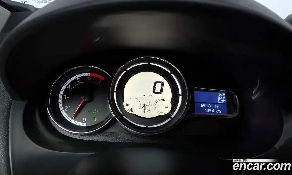 Renault SM3 2015 1.6 гидро в Москве № 520393, фото 8