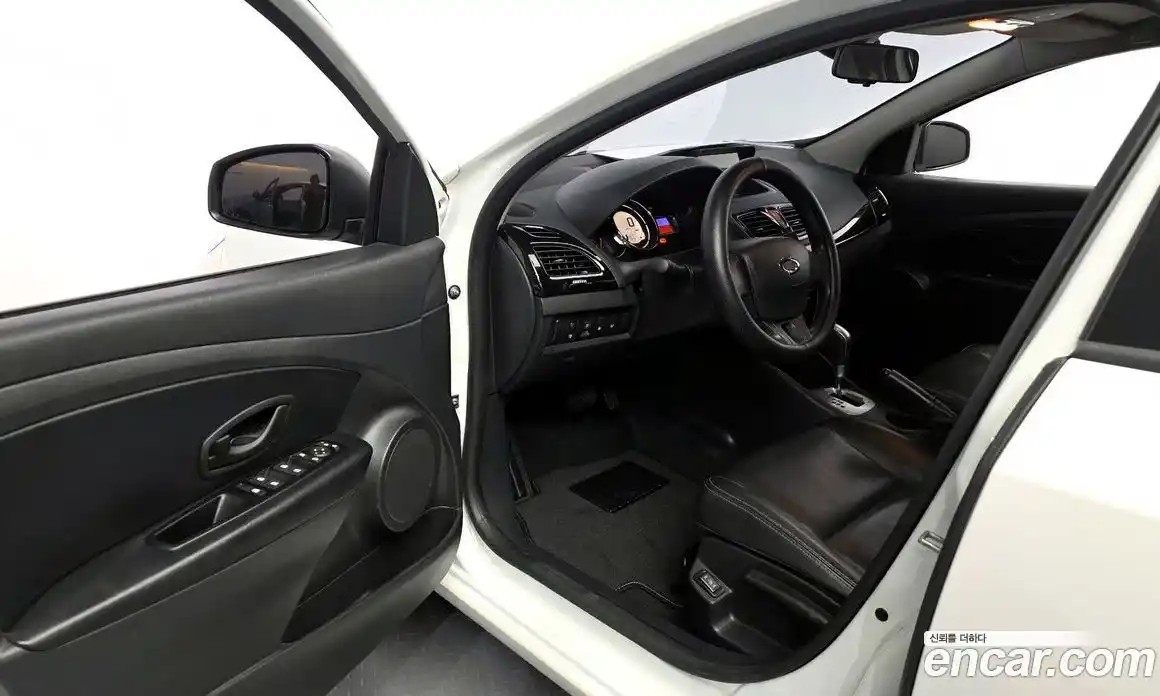 Renault SM3 2015 1.6 гидро в Москве № 520393, фото 10
