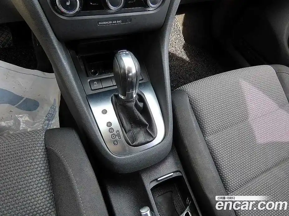 Volkswagen Golf 2012 1.6 гидро в Москве № 534502, фото 10