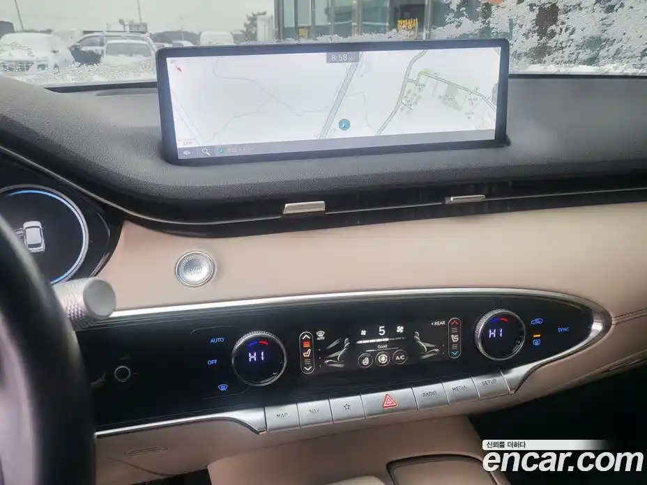 Genesis GV70 2021 2.5 гидро в Москве № 85522, фото 16