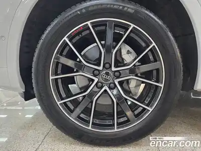 Audi Q5 2024 2.0 гидро в Москве № 971196, миниатюра 5