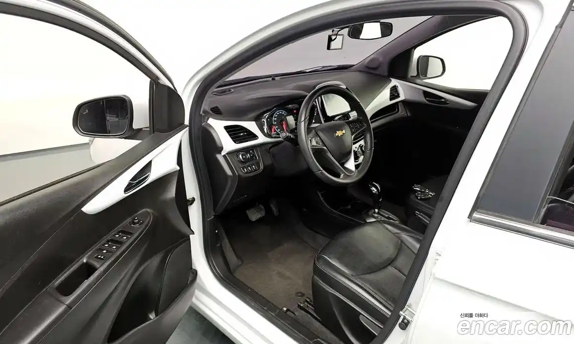 Chevrolet Spark 2016 1.0 гидро в Москве № 104404, фото 11