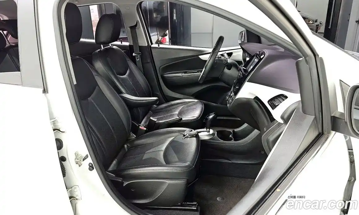 Chevrolet Spark 2016 1.0 гидро в Москве № 104404, фото 10