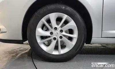 Renault SM3 2015 1.6 гидро в Москве № 107416, миниатюра 5