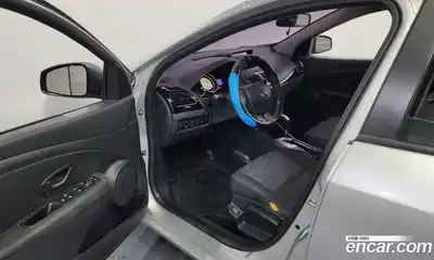 Renault SM3 2015 1.6 гидро в Москве № 107416, миниатюра 10