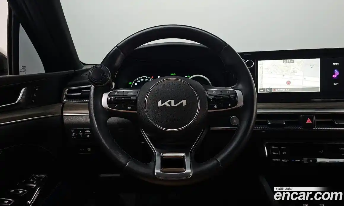 Kia K5 2023 2.0 гидро в Москве № 121340, фото 13