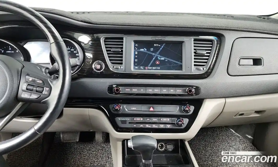 Kia Canival 2020 2.2 гидро в Москве № 124328, фото 14