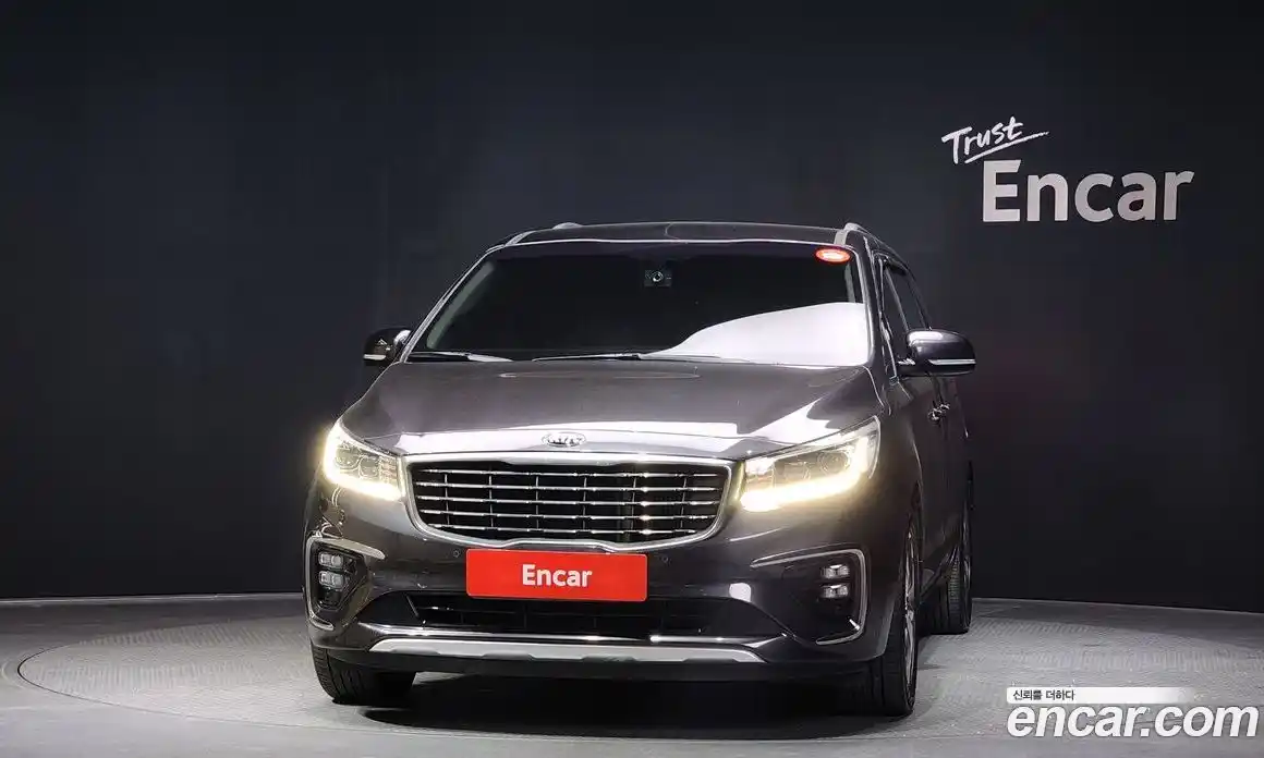 Kia Canival 2020 2.2 гидро в Москве № 124328, фото 3