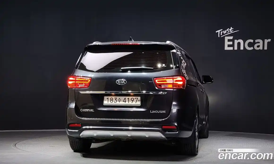 Kia Canival 2020 2.2 гидро в Москве № 124328, фото 4