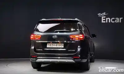 Kia Canival 2020 2.2 гидро в Москве № 124328, миниатюра 4