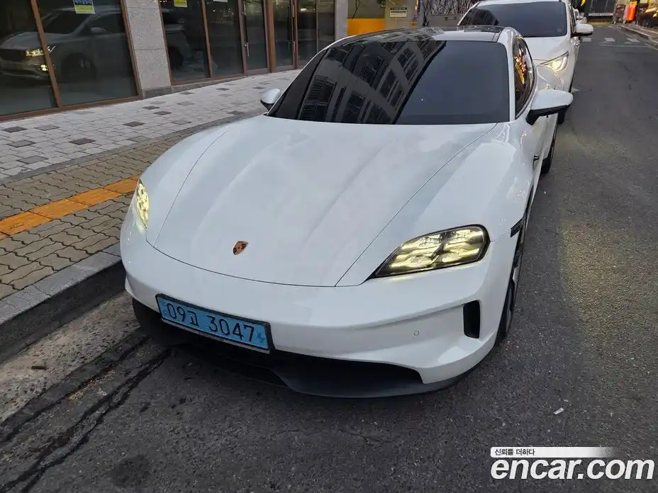 Porsche Taycan 2025 0.1 гидро в Москве № 1547358, фото 12