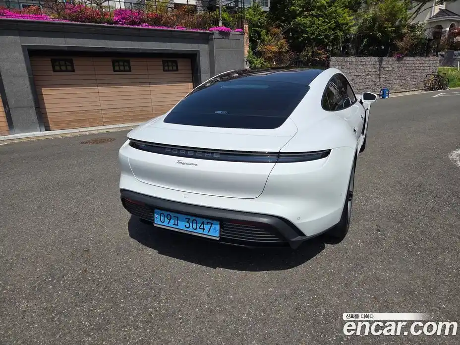 Porsche Taycan 2025 0.1 гидро в Москве № 1547358, фото 7