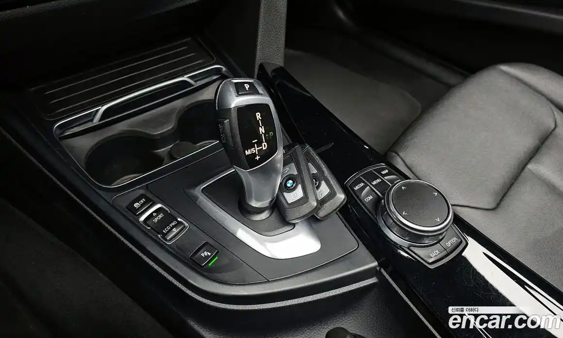 BMW 3-Series 2018 2.0 гидро в Москве № 159141, фото 9