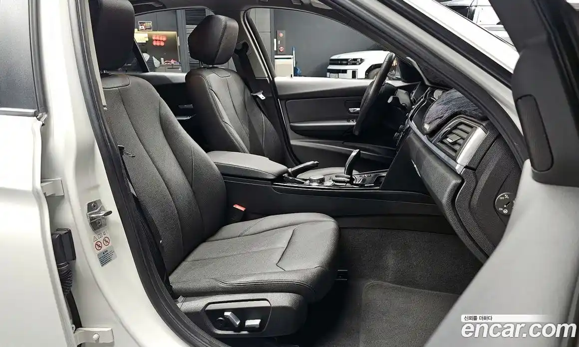 BMW 3-Series 2018 2.0 гидро в Москве № 159141, фото 10