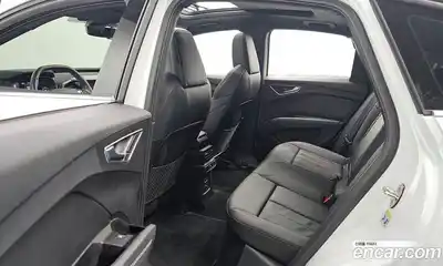 Audi Q4 e-tron 2022 0.1 гидро в Москве № 163012, миниатюра 12