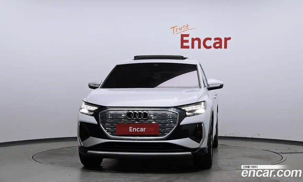 Audi Q4 e-tron 2022 0.1 гидро в Москве № 163012, фото 3