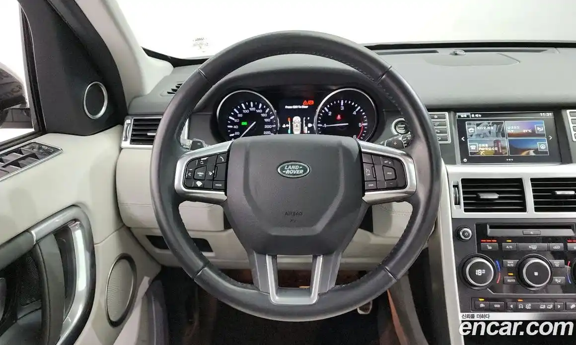 Land Rover Discovery Sport 2016 2.0 гидро в Москве № 166451, фото 13