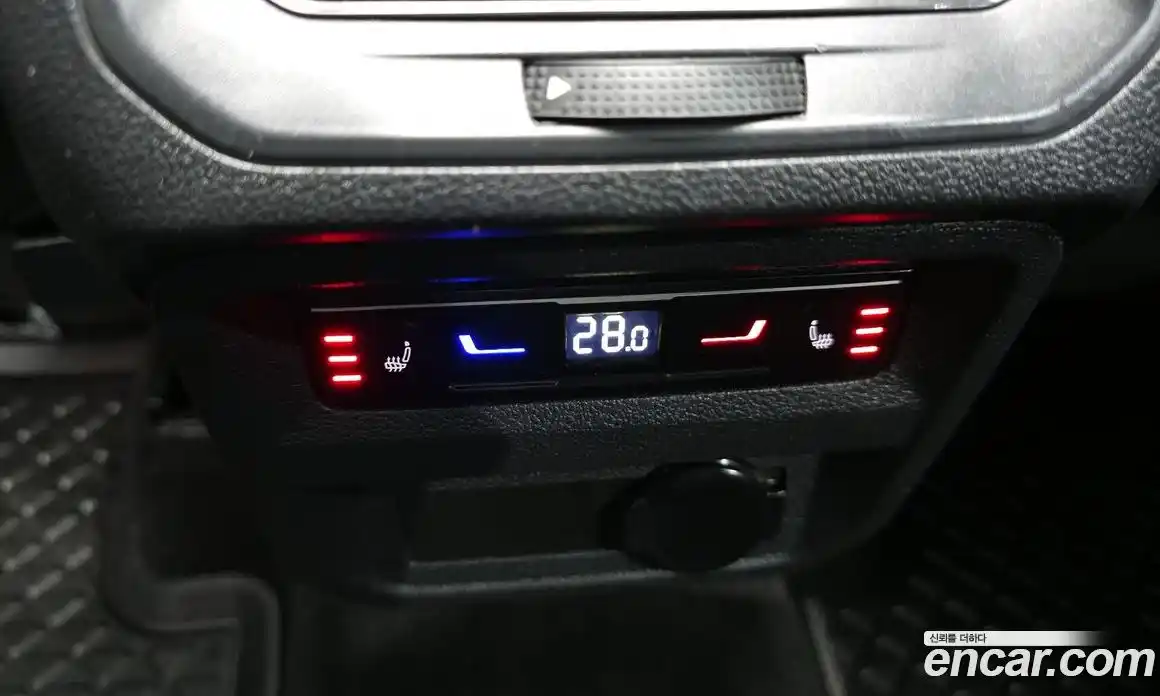 Volkswagen Tiguan 2024 2.0 гидро в Москве № 168445, фото 18