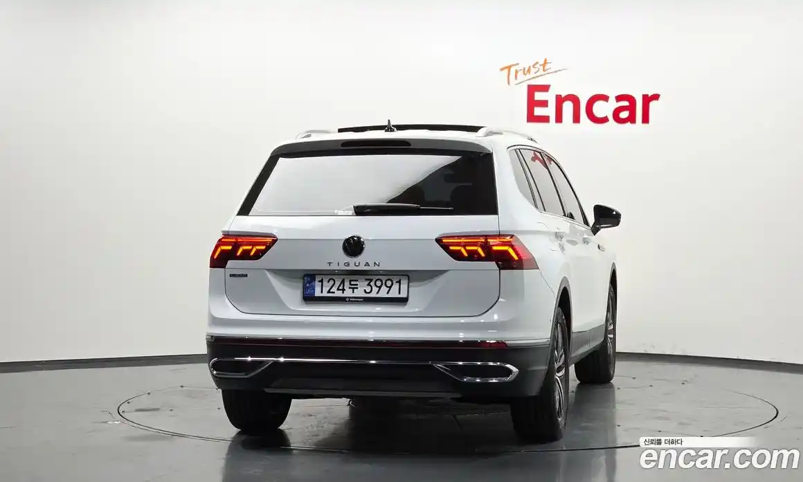 Volkswagen Tiguan 2024 2.0 гидро в Москве № 168445, фото 4