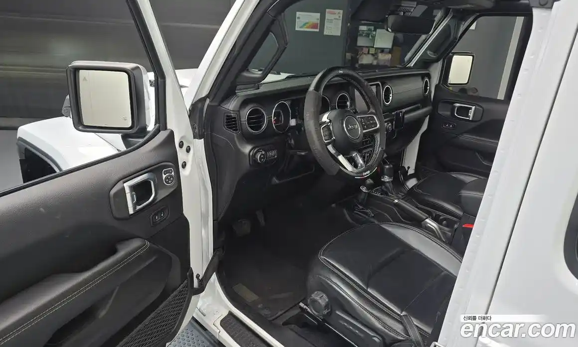 Jeep Wrangler 2022 2.0 гидро в Москве № 169685, фото 10