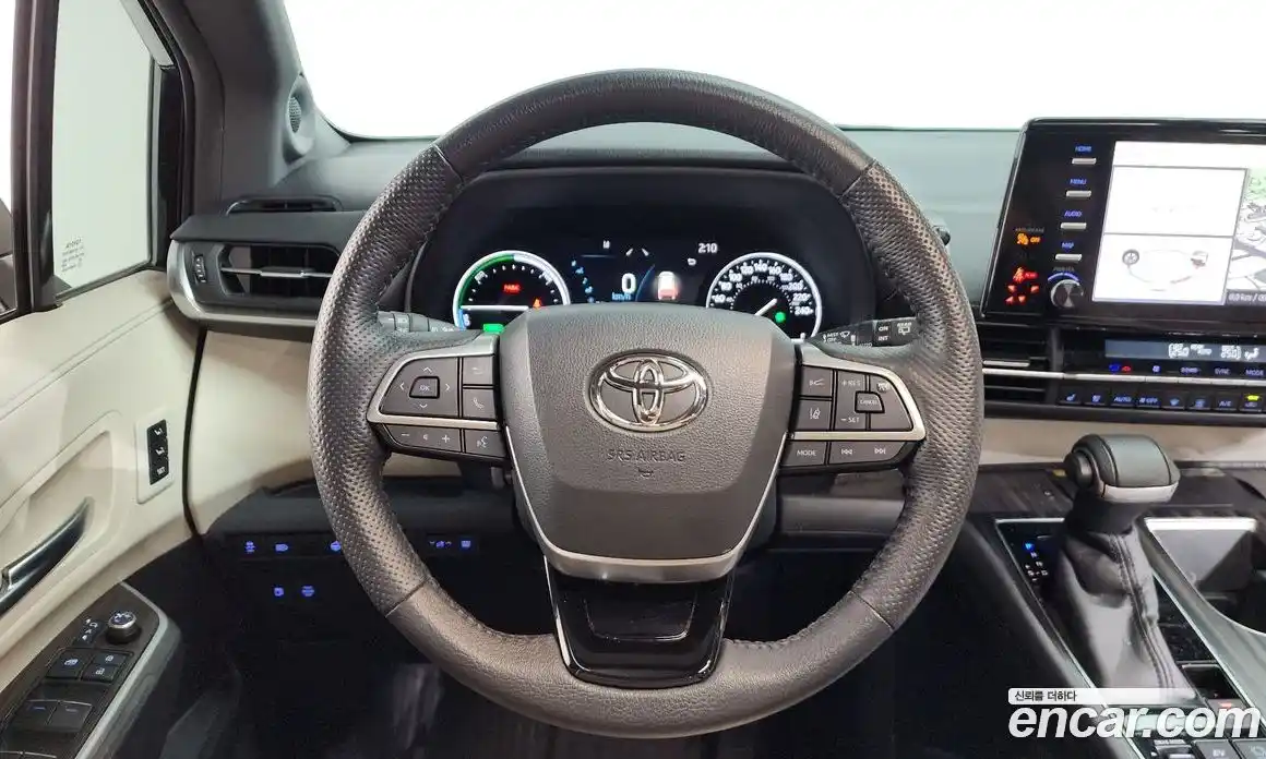 Toyota Sienna 2021 2.5 гидро в Москве № 170289, фото 13