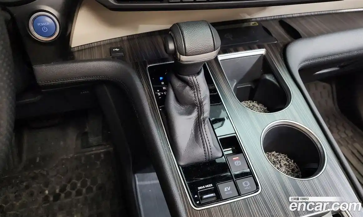 Toyota Sienna 2021 2.5 гидро в Москве № 170289, фото 9