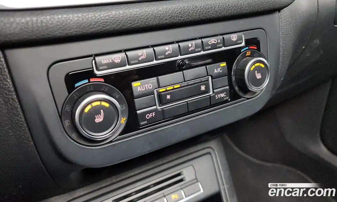 Volkswagen Tiguan 2015 2.0 гидро в Москве № 204427, фото 16
