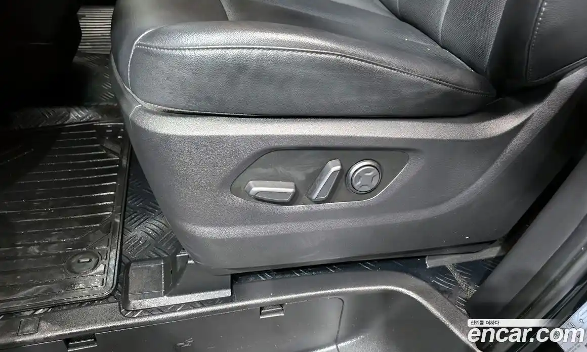 Hyundai Staria 2025 2.2 гидро в Москве № 2049703, фото 32