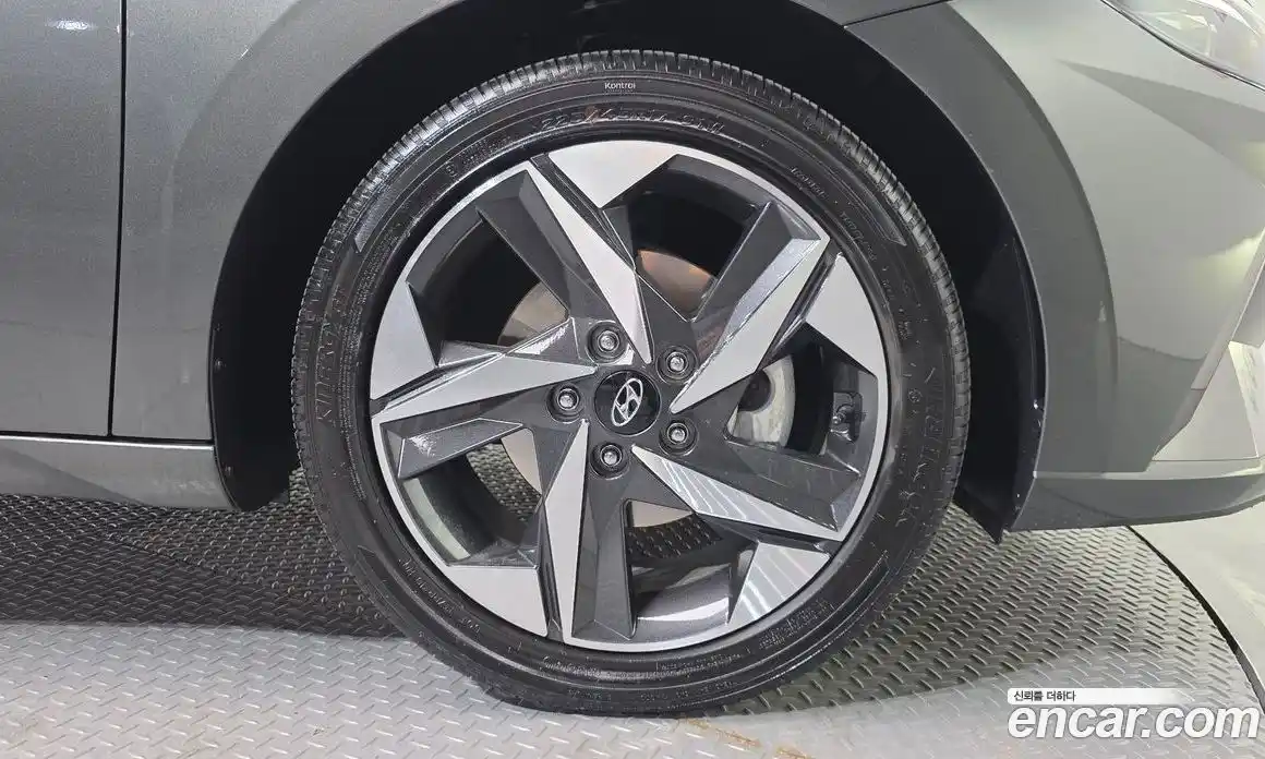 Hyundai Avante 2023 1.6 гидро в Москве № 2049729, фото 7
