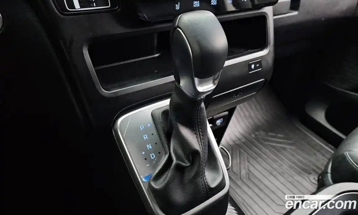 Hyundai Staria 2024 3.5 гидро в Москве № 2049952, фото 9