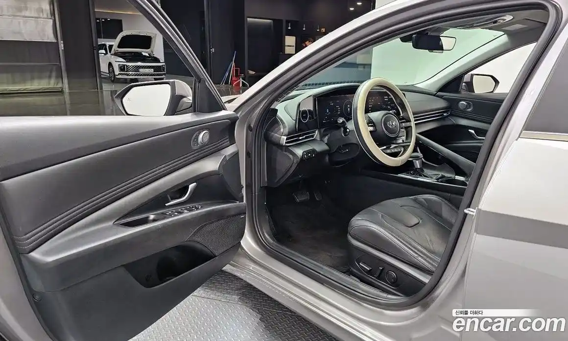Hyundai Avante 2023 1.6 гидро в Москве № 2049959, фото 13