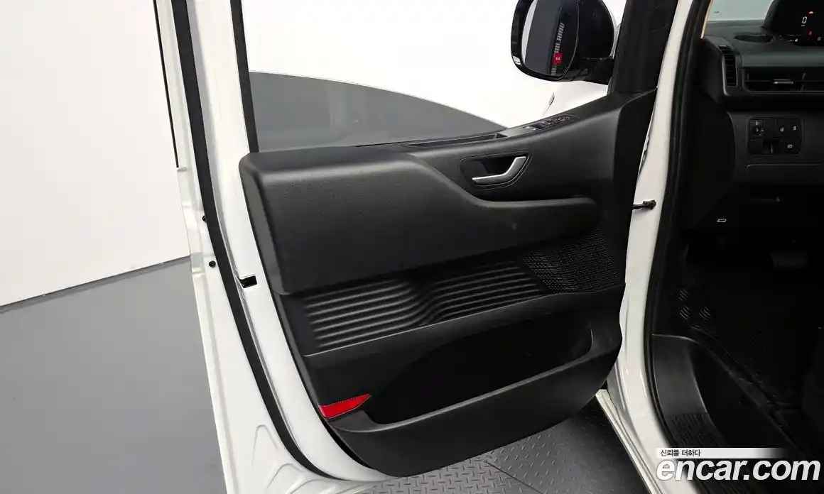 Hyundai Staria 2024 3.5 гидро в Москве № 2050079, фото 14