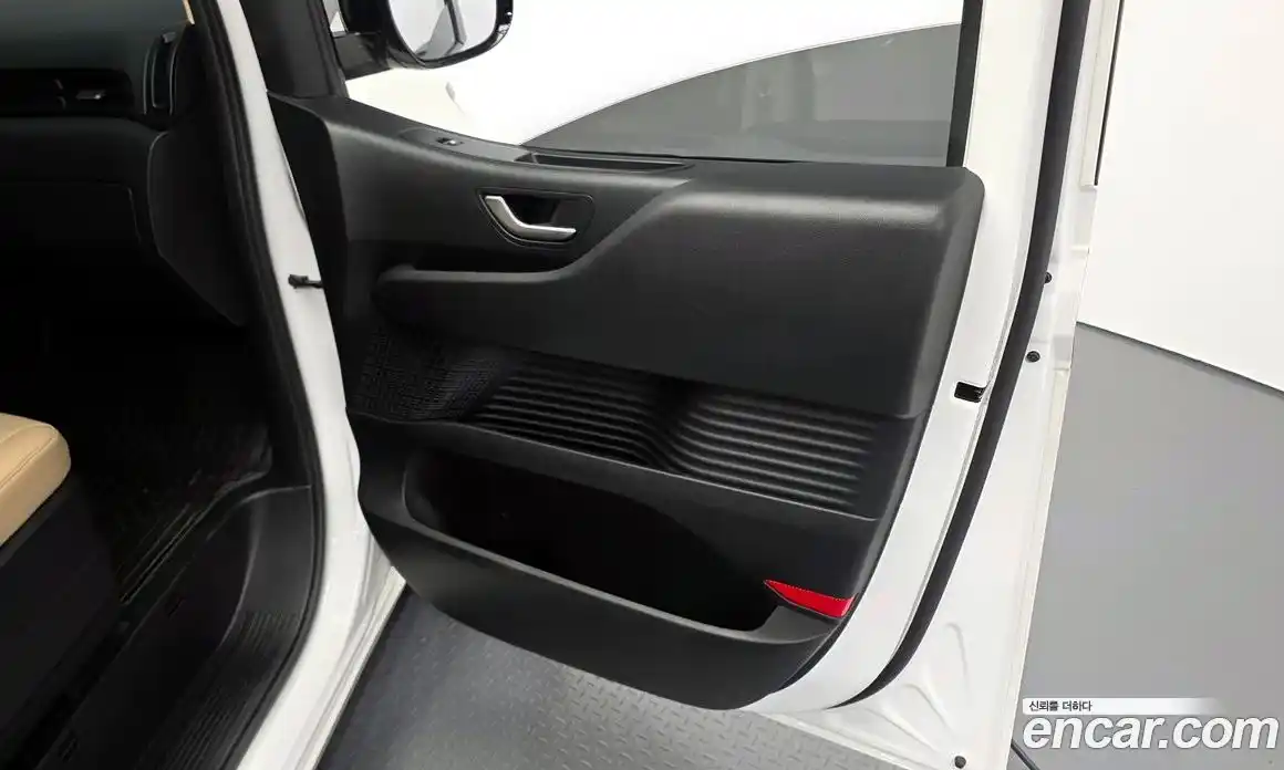 Hyundai Staria 2024 3.5 гидро в Москве № 2050079, фото 15