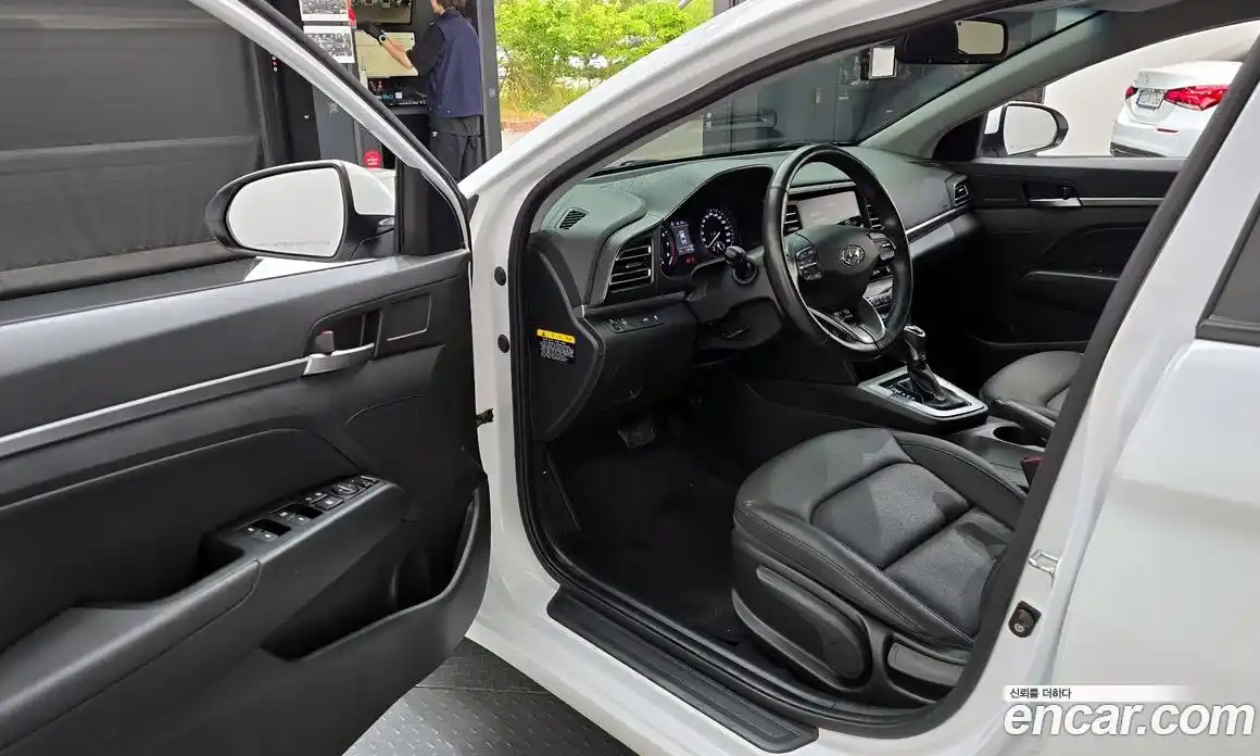 Hyundai Avante 2019 1.6 гидро в Москве № 2050119, фото 13