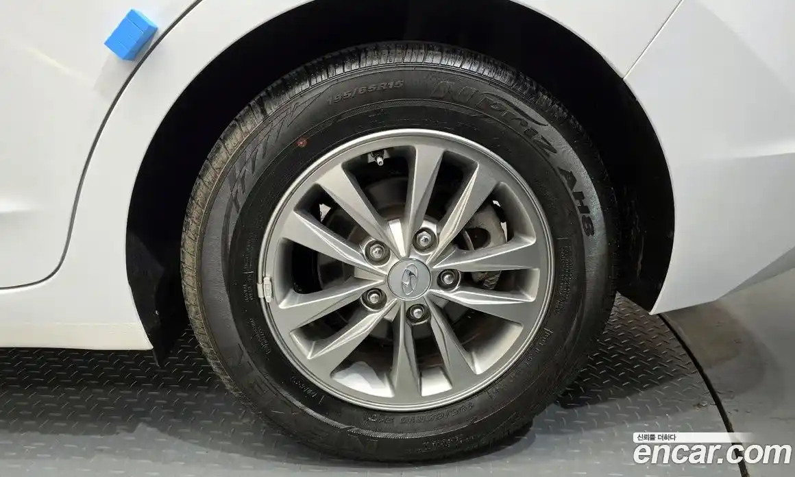 Hyundai Avante 2019 1.6 гидро в Москве № 2050119, фото 7