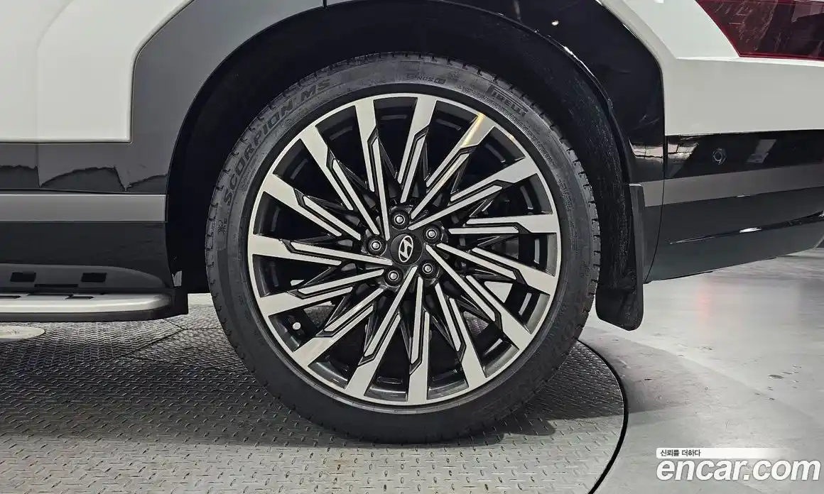 Hyundai Santa Fe 2023 2.5 гидро в Москве № 2050159, фото 7
