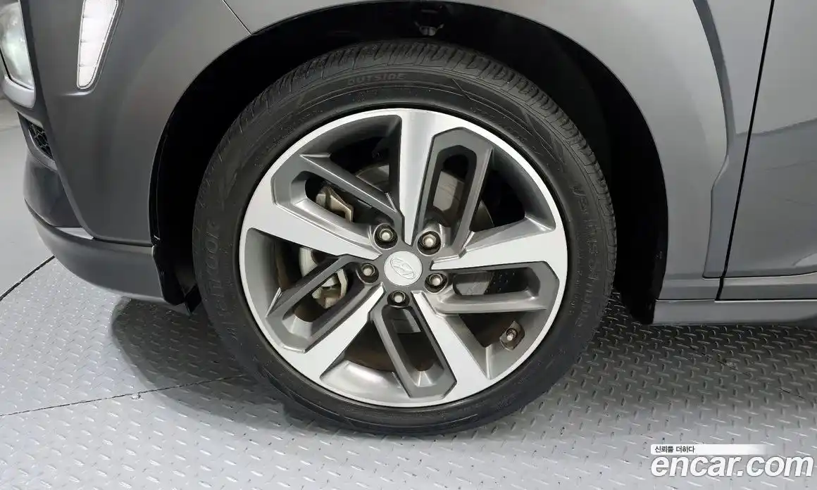 Hyundai Kona 2018 1.6 гидро в Москве № 2050183, фото 5