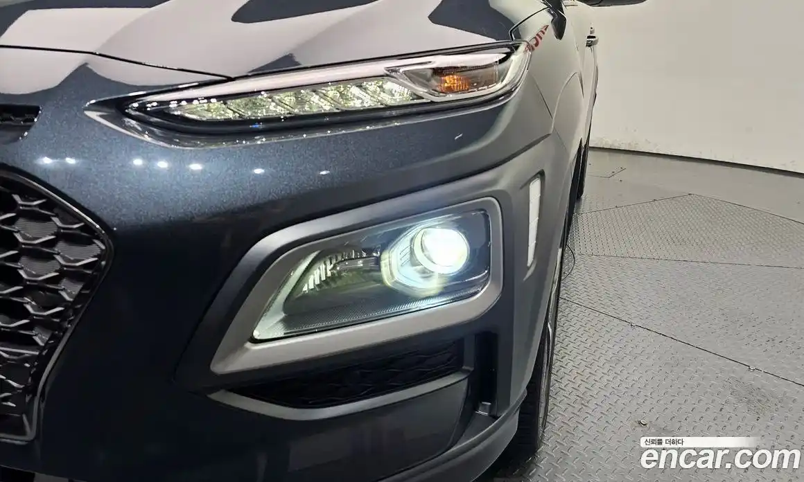 Hyundai Kona 2018 1.6 гидро в Москве № 2050183, фото 8