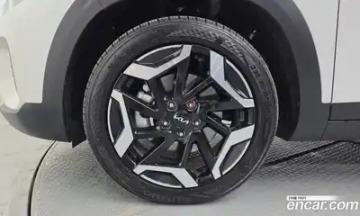 Kia Seltos 2024 1.6 гидро в Москве № 2050578, миниатюра 5